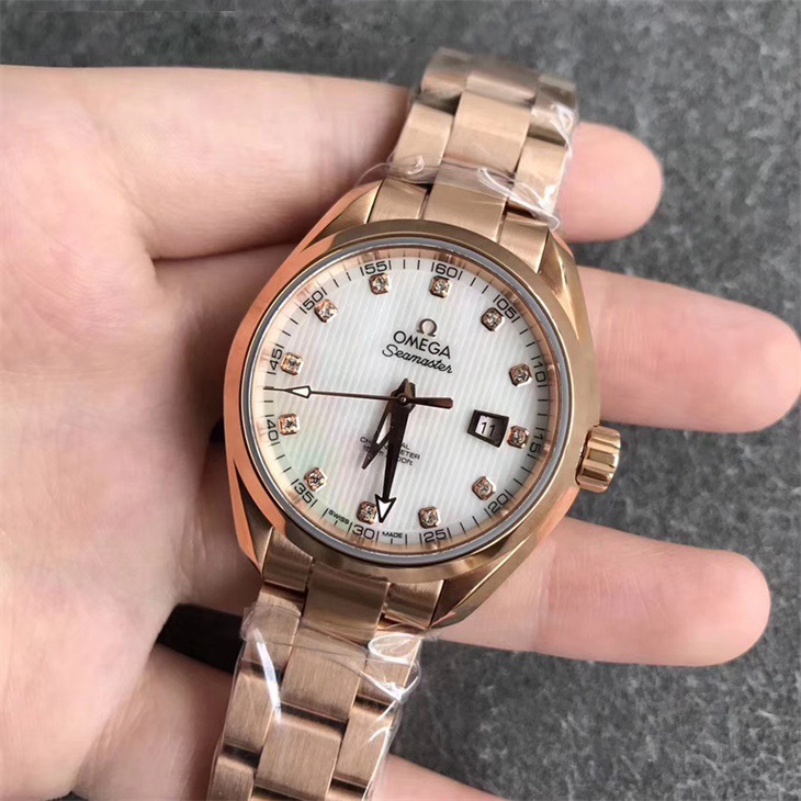 【V6厂】欧米茄海马系列150M女款全金白面钻丁一比一精仿手表 (1).jpg