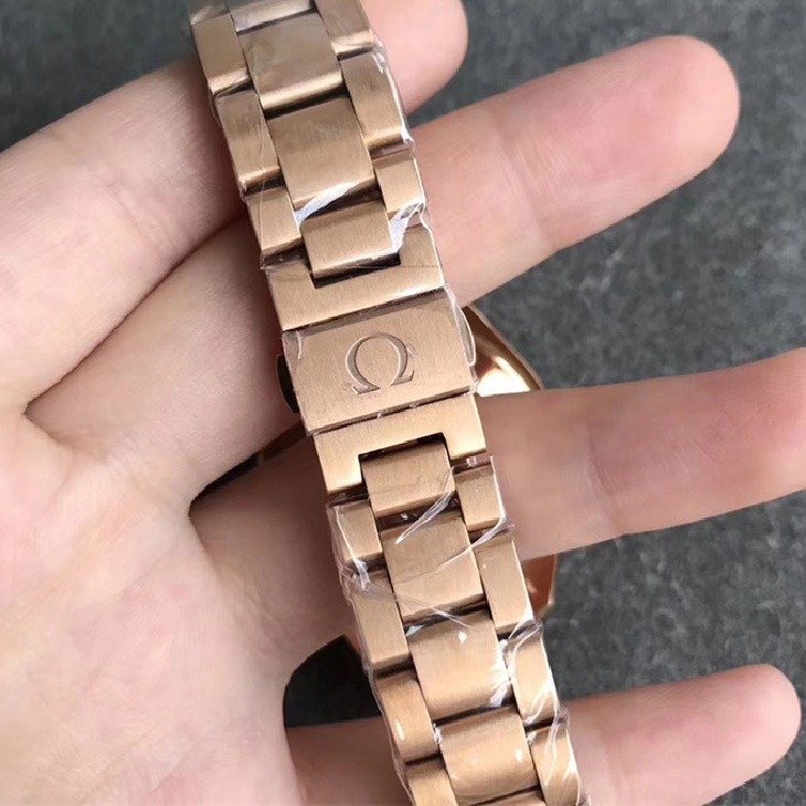 【V6厂】欧米茄海马系列150M女款全金白面钻丁一比一精仿手表 (8).jpg