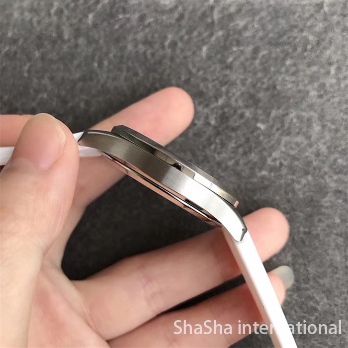 【台湾厂】百达翡丽AQUANAUT 5067系列钻圈白面一比一精仿女表 (4).jpg