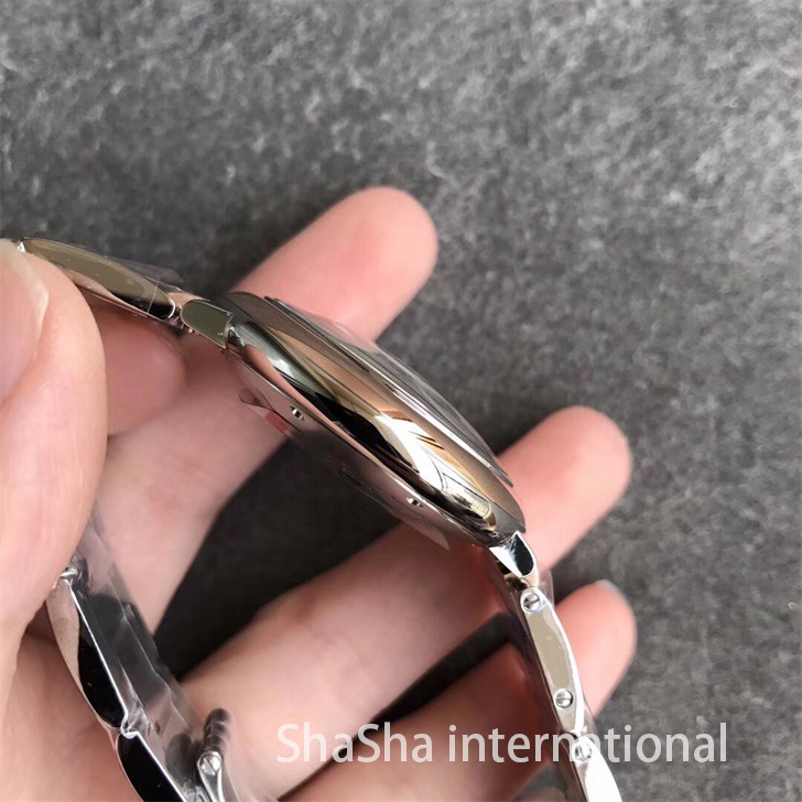 【V6厂超A】卡地亚蓝气球33毫米玫金圈精仿女表 (4).jpg