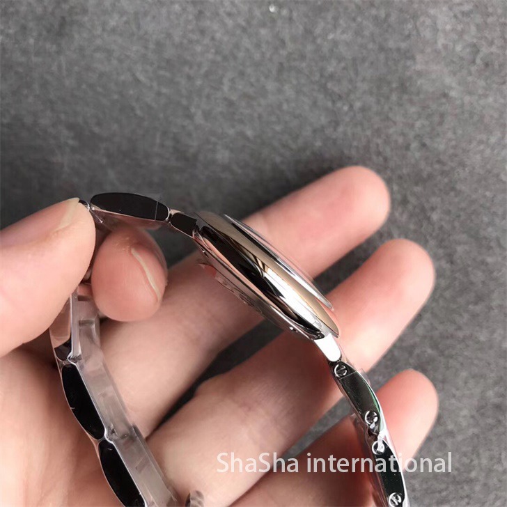 【V6厂超A】卡地亚蓝气球小号28mm玫金圈精仿女表 (4).jpg