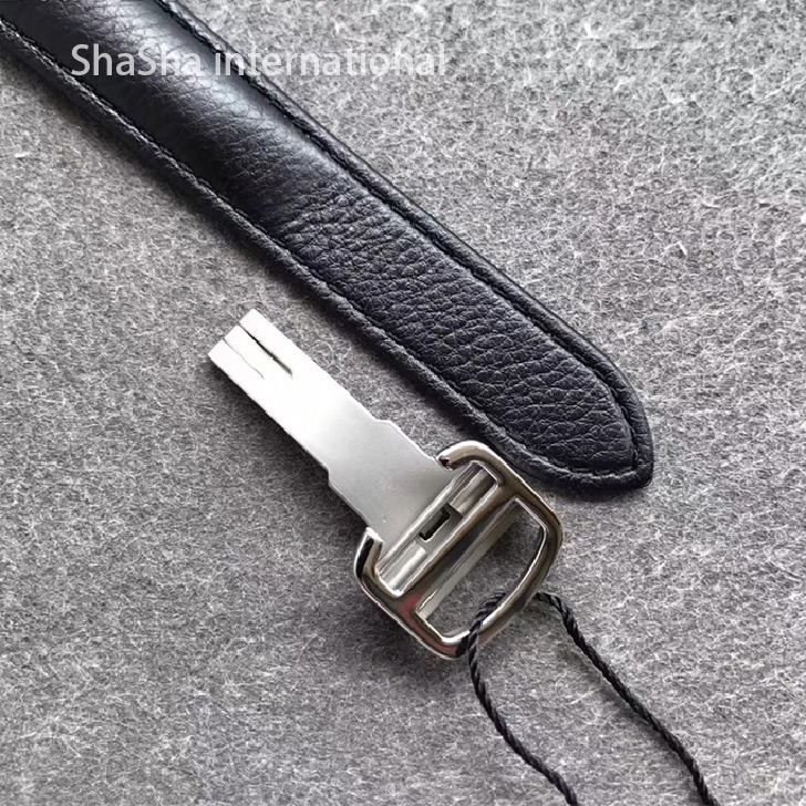 【GP厂超A】卡地亚女款SOLO坦克系列鳄鱼皮带版精仿手表 (7).jpg