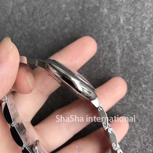 【V6厂超A】卡地亚蓝气球系列女款33毫米贝母石仔面精仿手表 (4).jpg