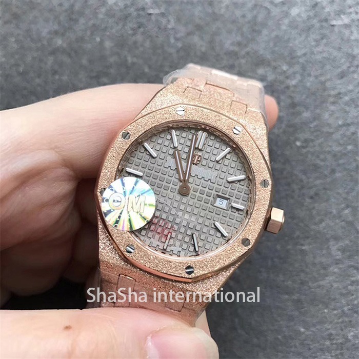 【OM厂】爱彼AP皇家橡树系列“霜金”女装超薄石英全金灰面精仿手表 (5).jpg