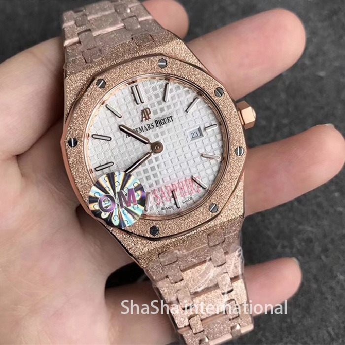 【OM厂】爱彼AP皇家橡树系列“霜金”女装超薄石英全金白面精仿手表 (2).jpg