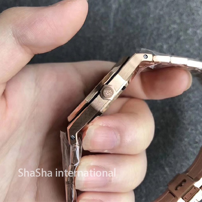 【OM厂】爱彼AP皇家橡树系列“霜金”女装超薄石英全金蓝面精仿手表 (3).jpg