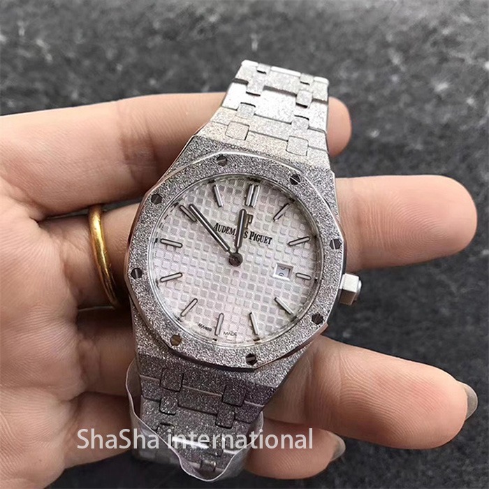 【OM厂】爱彼皇家橡树系列“霜金”女士超薄石英白面一比一精仿手表 (2).jpg