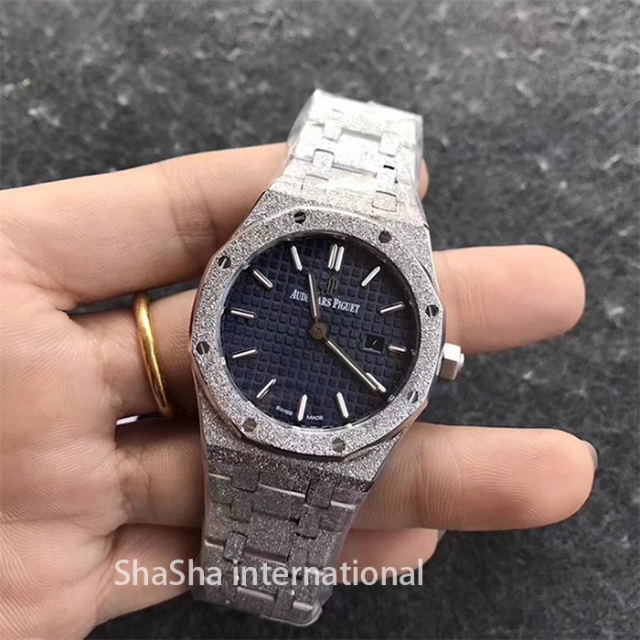 【OM厂】爱彼皇家橡树系列“霜金”女士超薄石英蓝面一比一精仿手表 (2).jpg