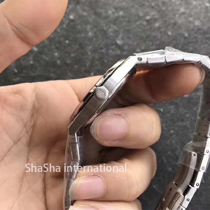 【OM厂】爱彼皇家橡树系列“霜金”女士超薄石英蓝面一比一精仿手表 (3).jpg