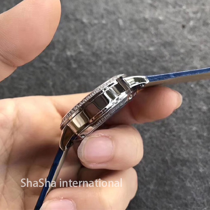 2017日内瓦表展积家约会系列大月相钻圈白壳皮带女士精仿手表 (4).jpg