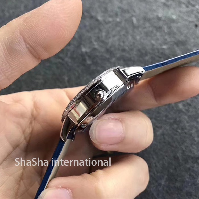 2017日内瓦表展积家约会系列大月相钻圈白壳皮带女士精仿手表 (3).jpg