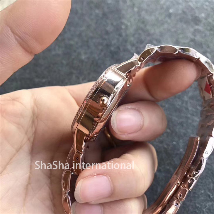 2017日内瓦表展积家约会系列大月相钻圈金壳钢带女士精仿手表 (3).jpg