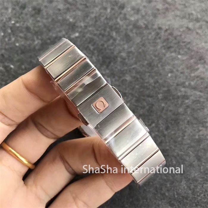 【SSS厂超A】欧米茄（Omega）星座系列间玫金粉面一比一石英手表 (5).jpg