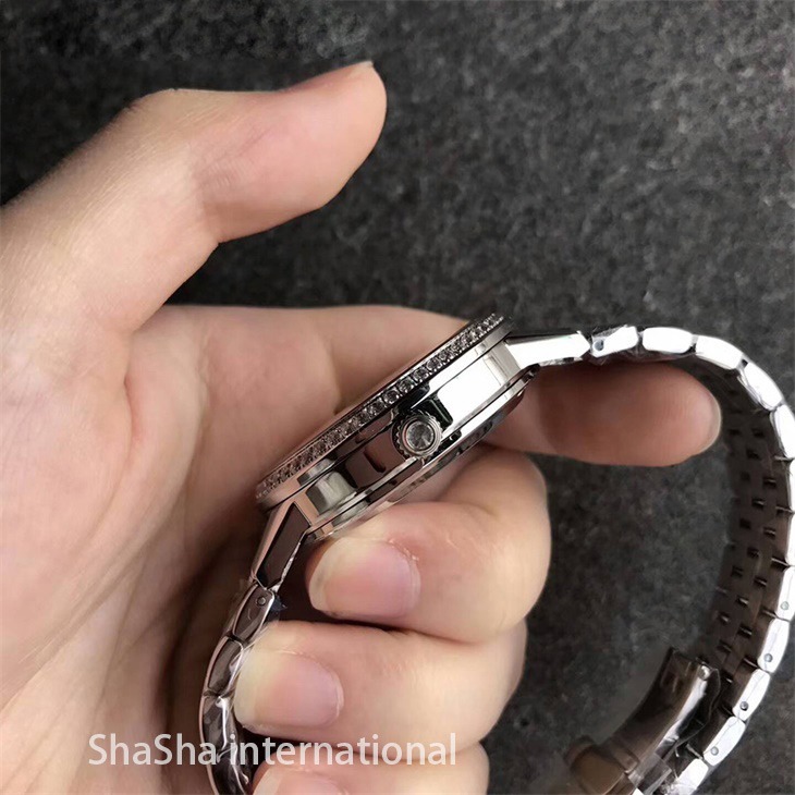 积家约会系列女士贝母面钻圈一比一精仿手表 (3).jpg