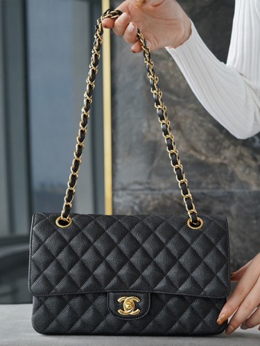 샤넬 클래식 미듐 플랩백 골드 A01112 그레인드 카프스킨