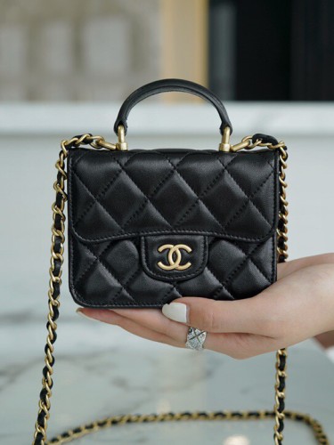 CHANEL-탑핸들 미니백-12