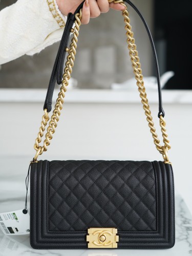 CHANEL-보이 샤넬 플랩 백 ( 15x25x9cm )-37