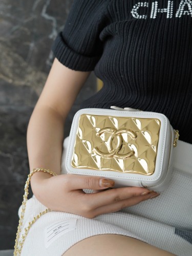 CHANEL-베니티 케이스-57