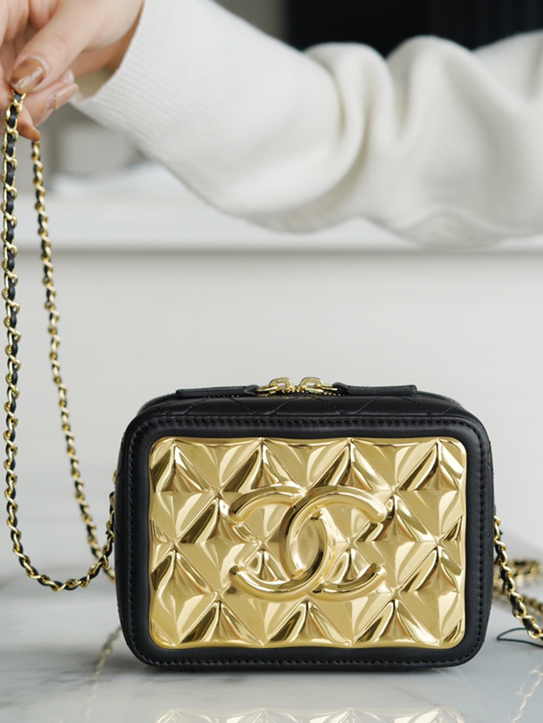 CHANEL-베니티 케이스-58