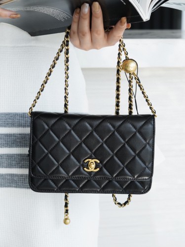 CHANEL-클래식 골드백 WOC 캐비어 크로스백-59