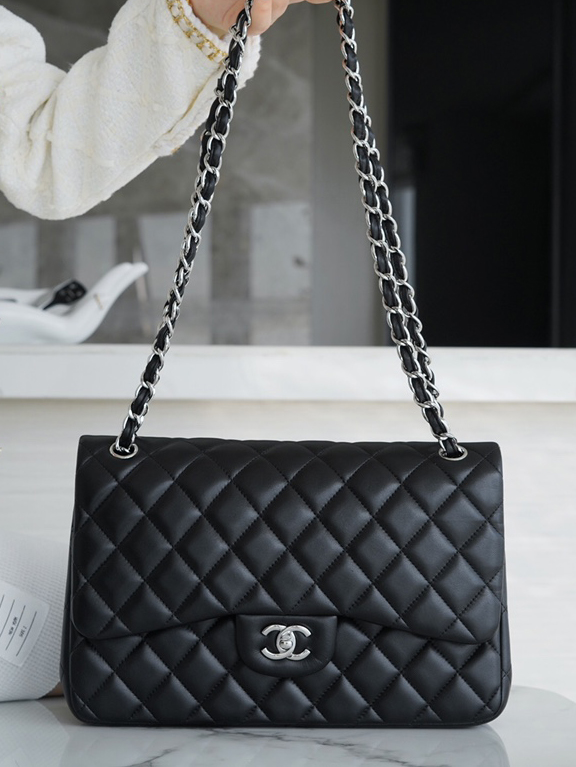 CHANEL-클래식 플랩 백 (30CM)-74