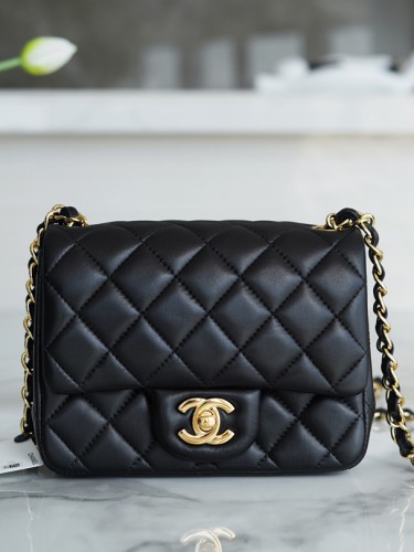 CHANEL-클래식 플랩 백 (20CM)77