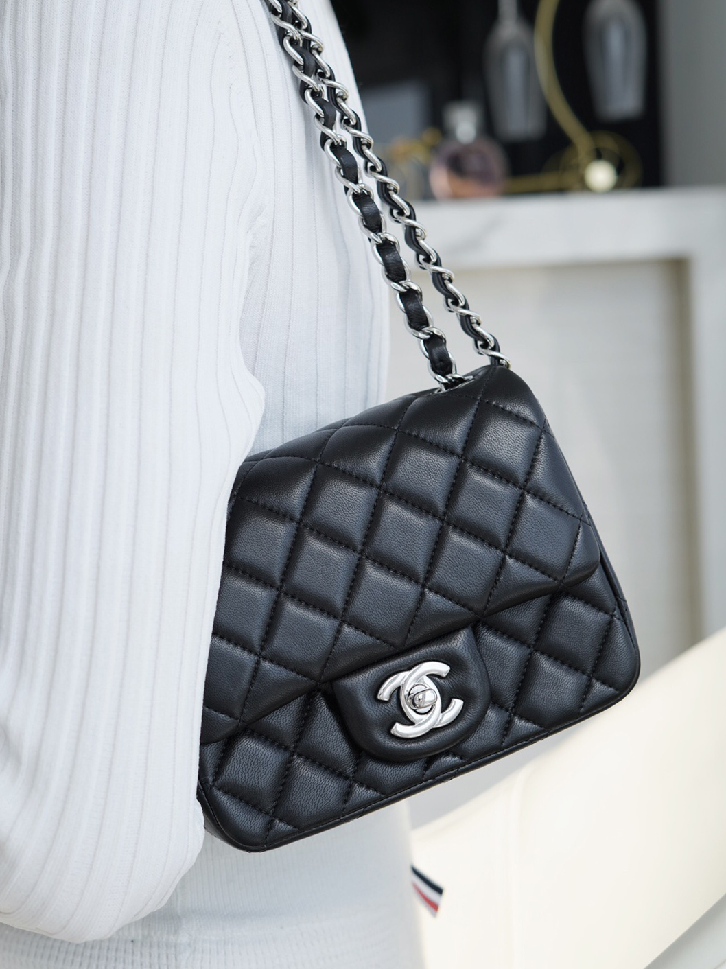 CHANEL-클래식 플랩 백 (18CM)78