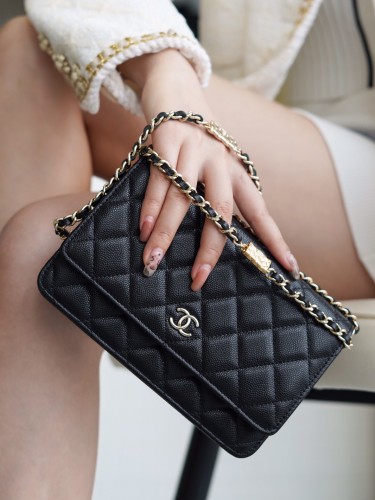 CHANEL-WOC 체인 크로스백-98