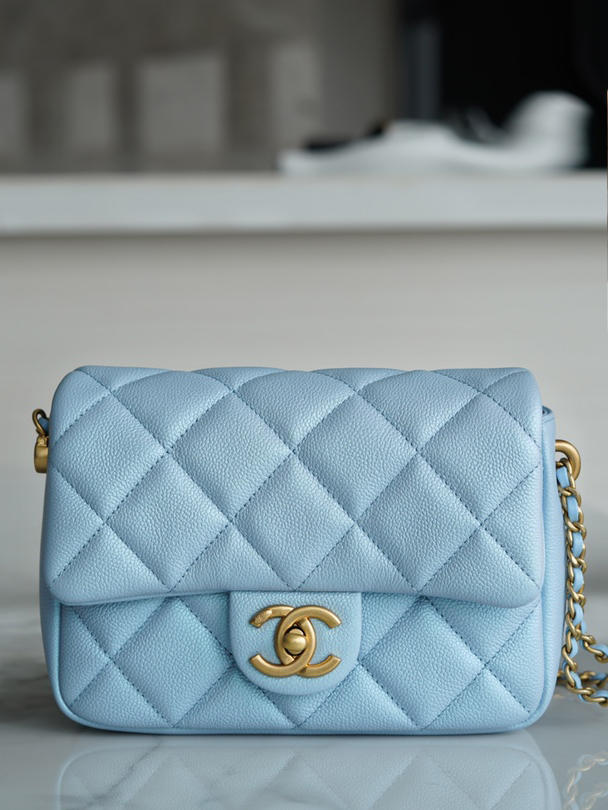 CHANEL-클래식 플랩 미니백-106