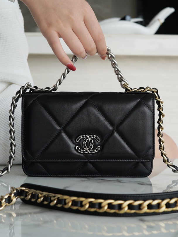 CHANEL-19 백 WOC 크로스백-162