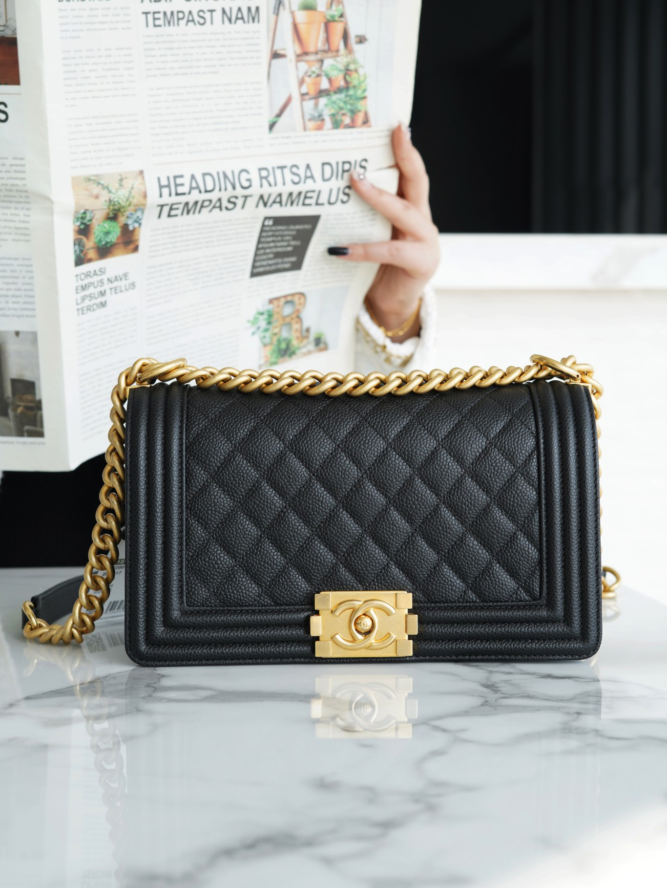 CHANEL-보이 샤넬 플랩 백 ( 15x25x9cm )-168