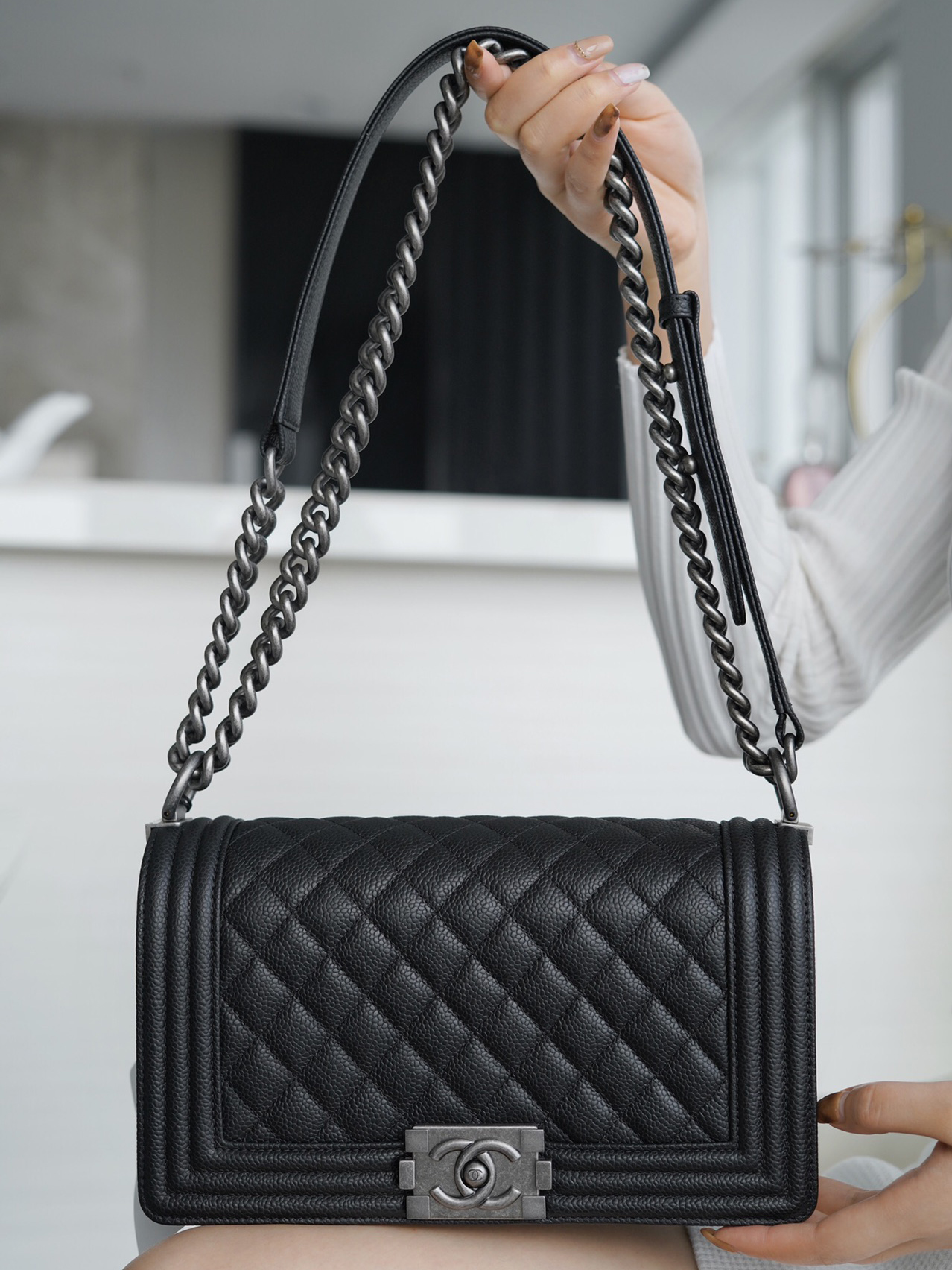 CHANEL-보이 샤넬 플랩 백 ( 15x25x9cm )-170