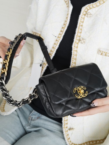 CHANEL-19 벨트백 미니-183