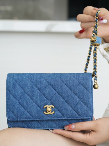 CHANEL-클래식 데님 WOC 캐비어 크로스백-188