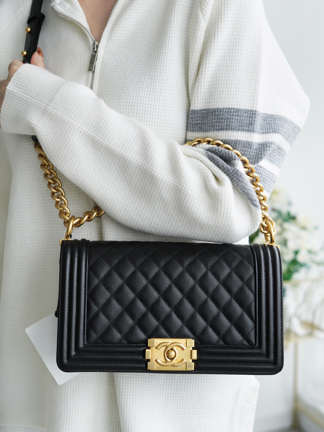 CHANEL-보이 샤넬 플랩 백 ( 15x25x9cm )-216