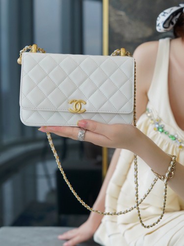 CHANEL-골드볼 체인플랩 크로스백-217