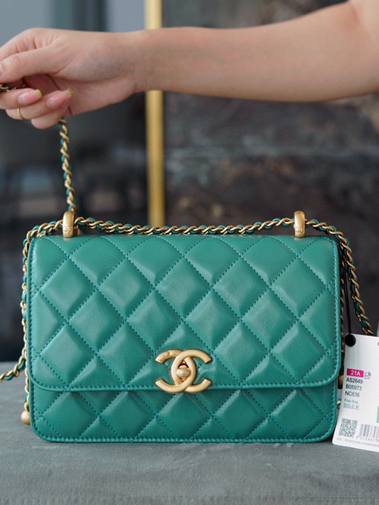 CHANEL-골드볼 체인플랩 크로스백-240