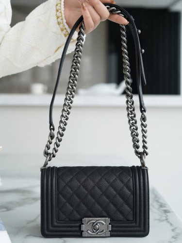 CHANEL-보이 샤넬 플랩 백 ( 12x20x8.5cm )-244