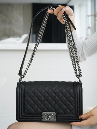 CHANEL-보이 샤넬 플랩 백 ( 15x25x9cm )-246