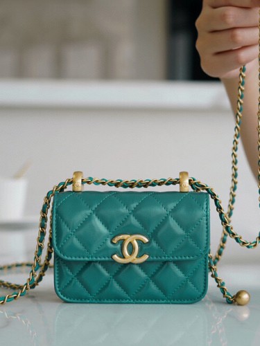 CHANEL-골드볼 체인플랩 미니 크로스백-256