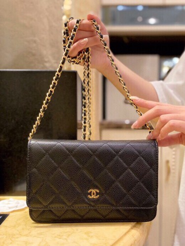 CHANEL-클래식 WOC 캐비어 미니 크로스백 (19cm)-265