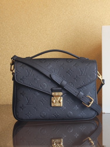 LV-포쉐트 메티스-62