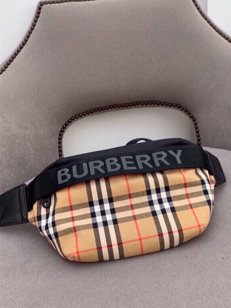 BURBERRY-버버리 체크 범 백-08