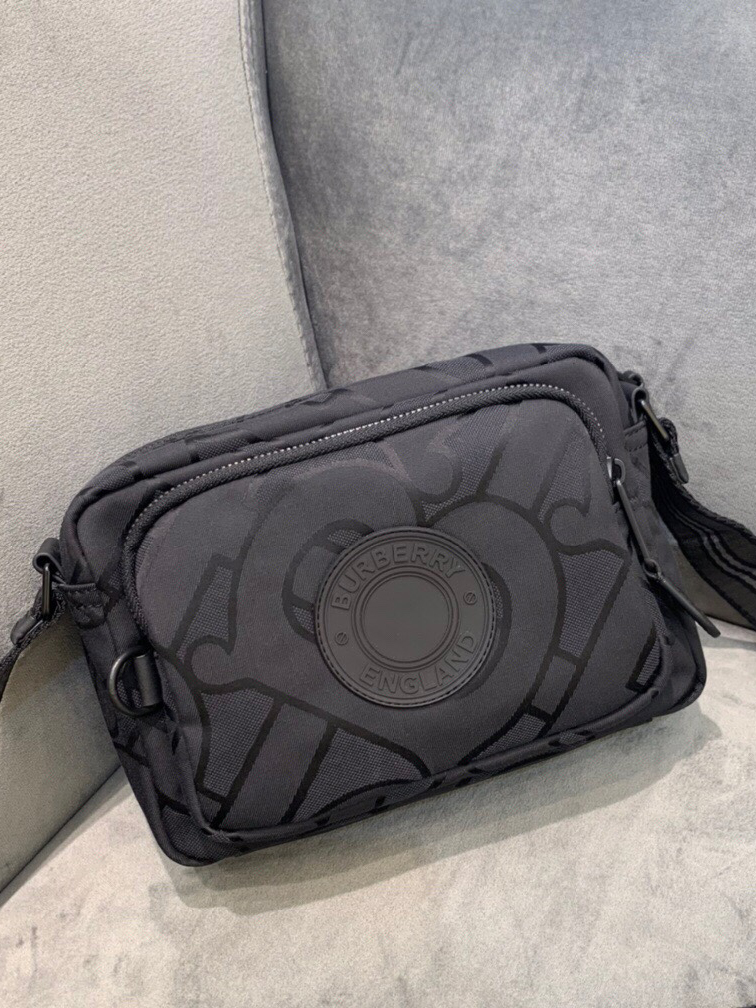 BURBERRY-버버리 자카드 크로ㅓ스 바디 백-38
