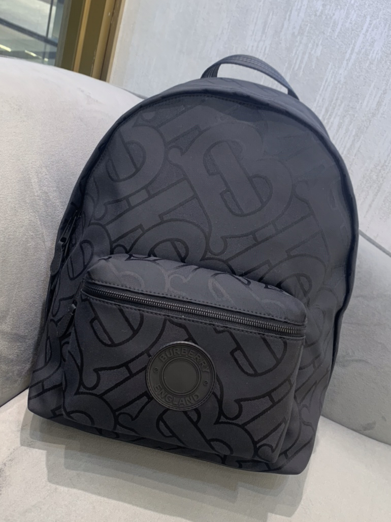 BURBERRY-모노그램 자카드 백팩-39