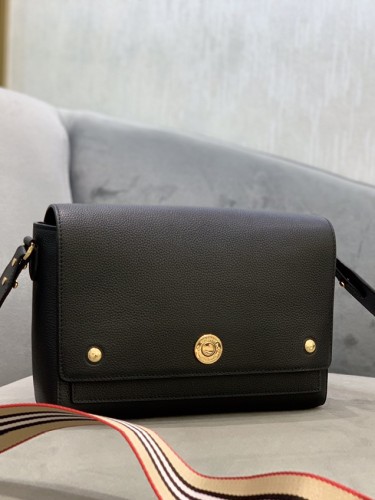 BURBERRY-버버리 빈티지 레더 노트 크로바디 백-108