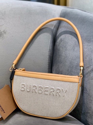 BURBERRY-버버리 빈티지 체크 코튼 올림피아 파우치-111