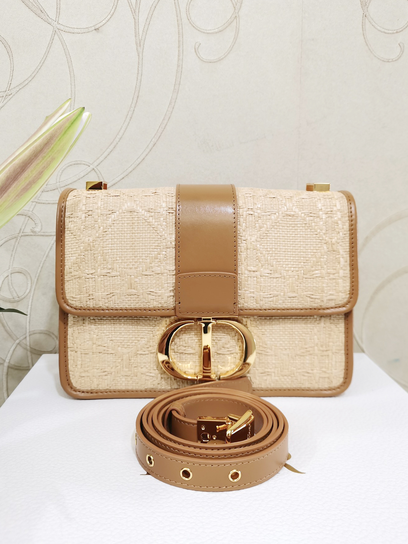 DO-1-30 몽테인 체인백-69