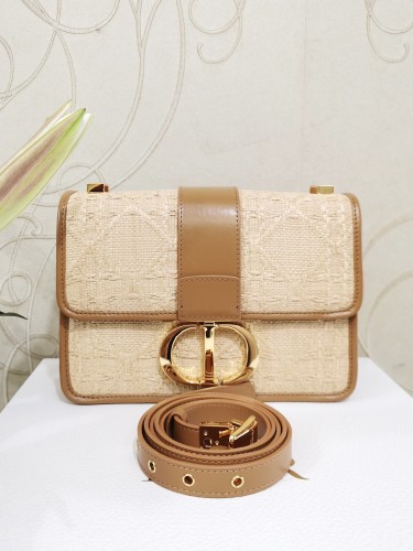 DO-1-30 몽테인 체인백-69