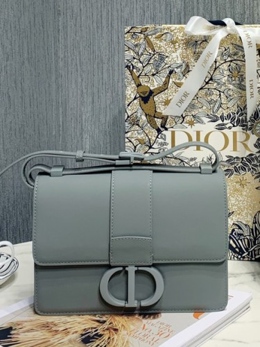 DO-1-30 몽테인백-152